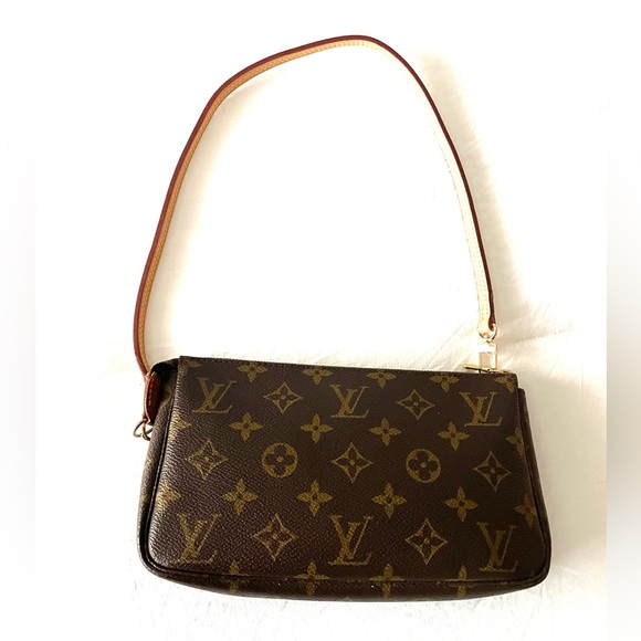 LOUIS VUITTON Authentic Monogram Pochette Accessories w Unbranded Vachetta Strap - Picture 2 of 15